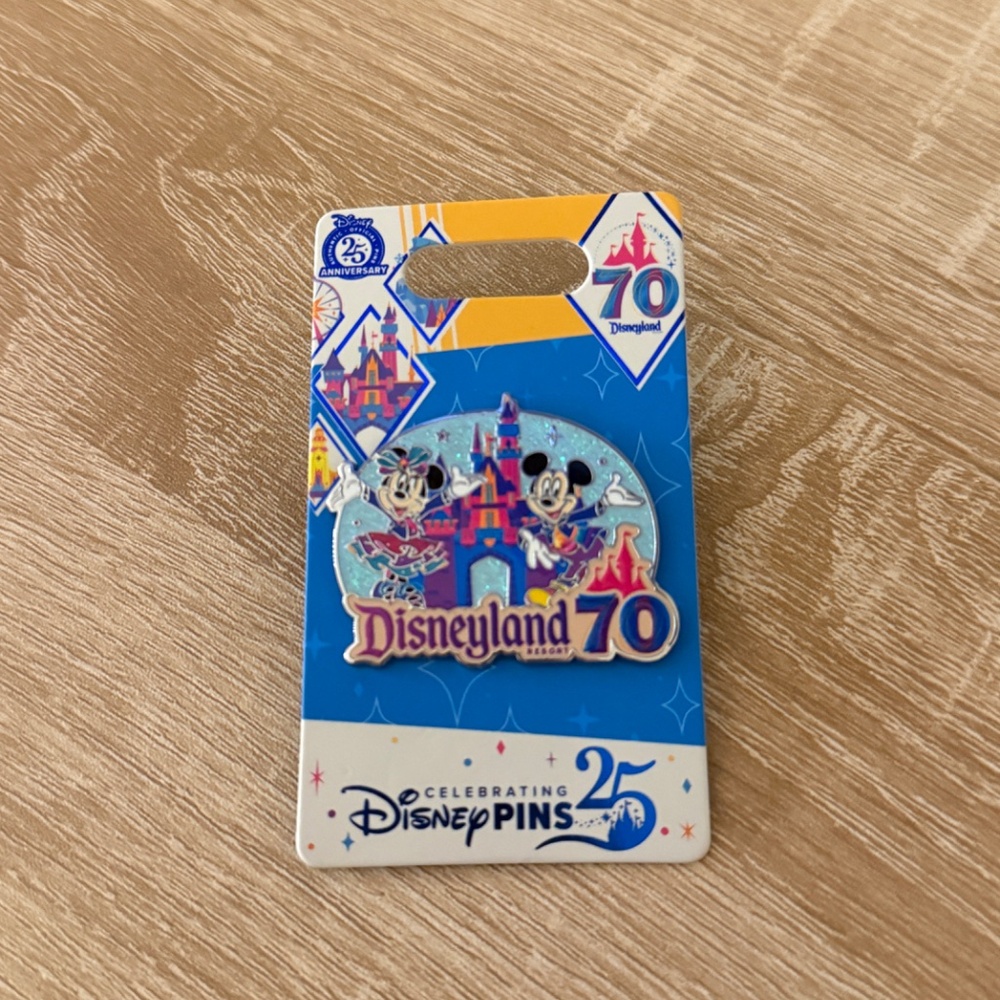 NWT Disney Parks Pins Assortment Bundle - Picture 3 of 4
